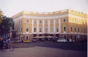 Одесса - Приморский бульвар - площадь возле Дюка де Ришелье