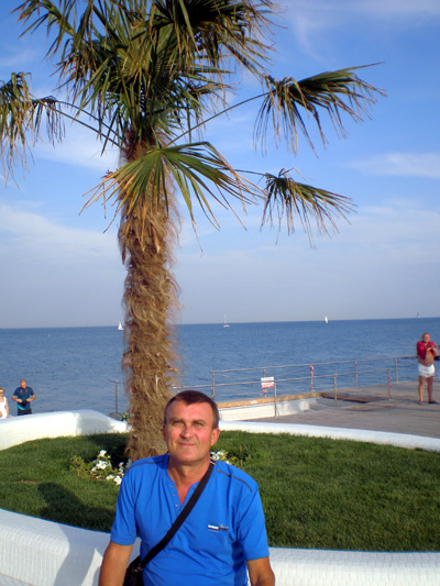 Одесса, пляж Ланжерон, отдых под пальмами